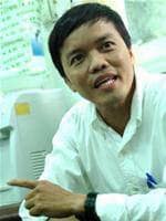 ĐỨA BÉ NHẶT RÁC Ở VN GIỜ ĐÃ TRỞ THÀNH CHA ĐẺ MÁY BAY KHÔNG NGƯỜI LÁI